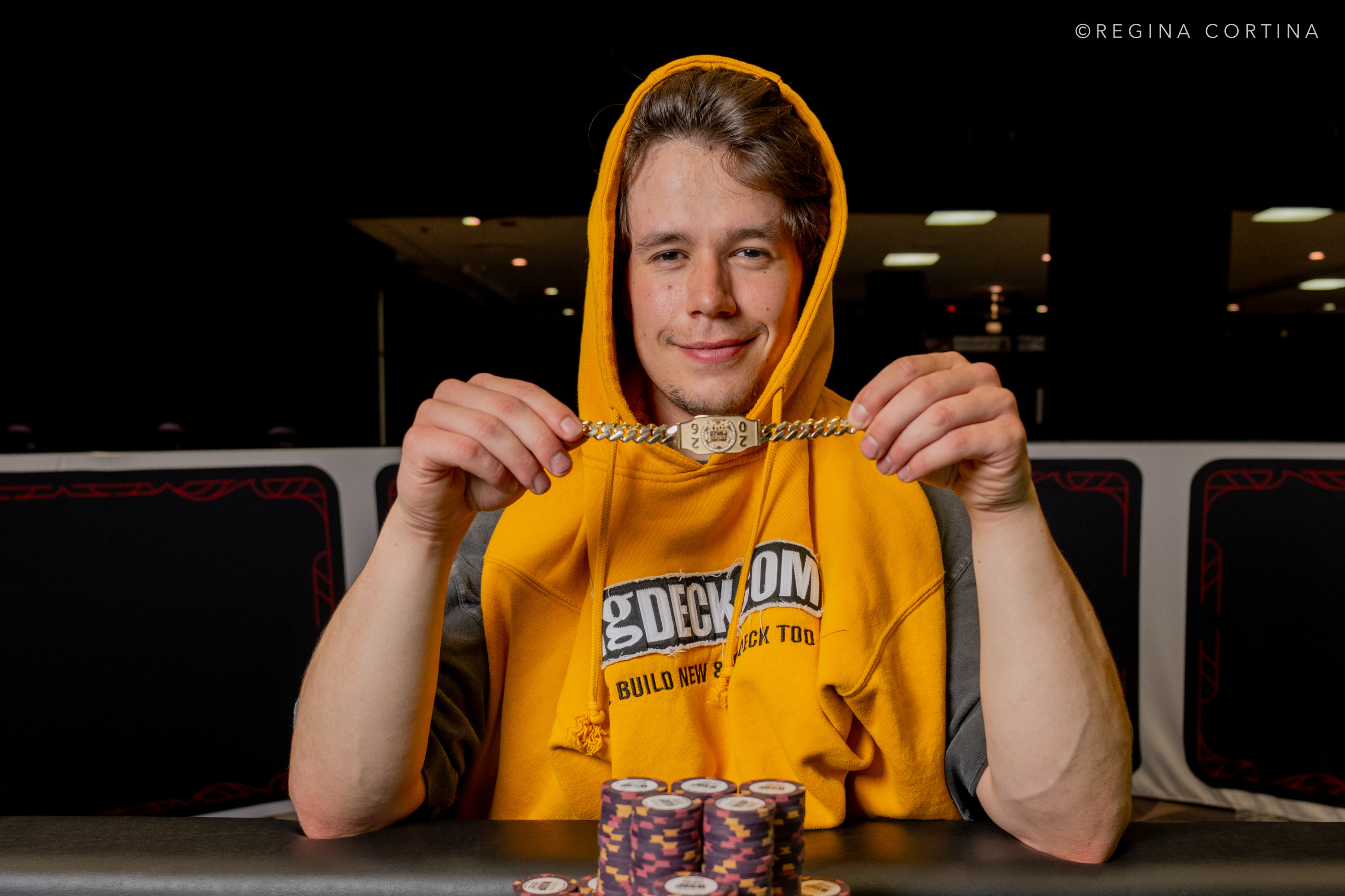 专业解析：Garrett Dwire 在WSOP 2026「夏日储蓄」赛事中的制胜逻辑 - 伟德app