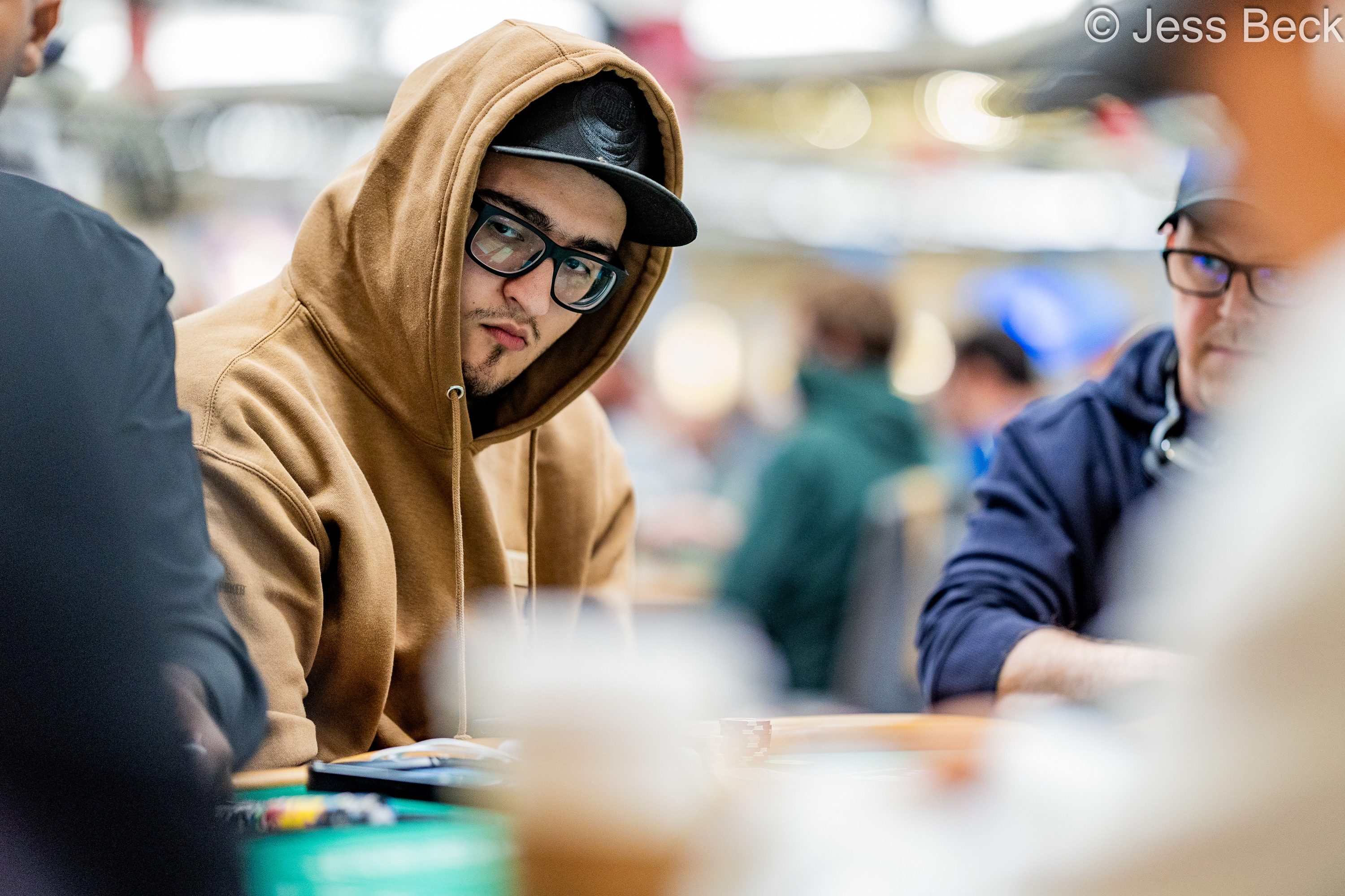 世锦赛新星闪耀！保罗·米兹拉奇在WSOP主赛事中斩获巨额筹码 - betvictor官网